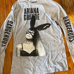 Ariana grande tee